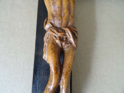 Antiek houten kruisbeeld 44cm volkskunst