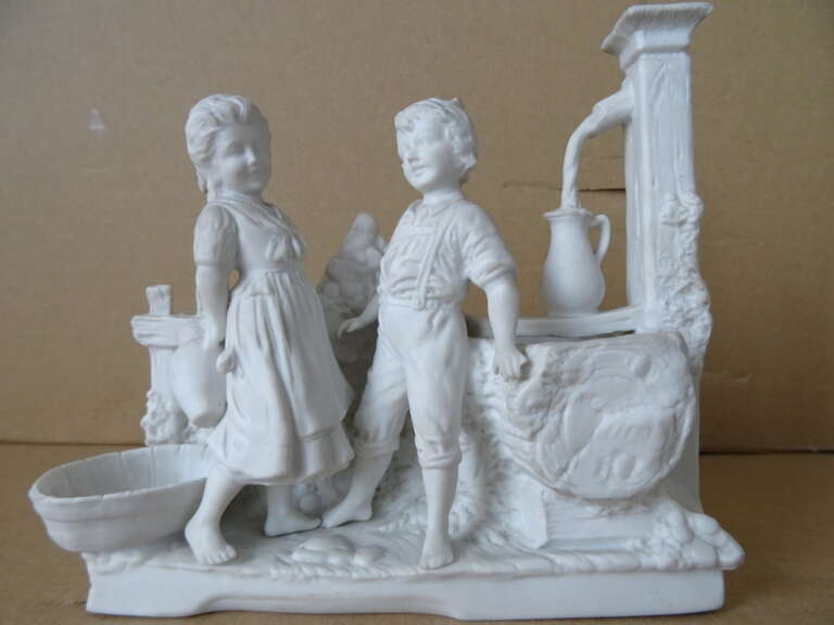 Alternative view of Antiek porseleinen jardinière beeld 15cm