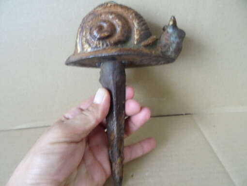 Antiek smeedijzeren fonteinornament slak 21cm