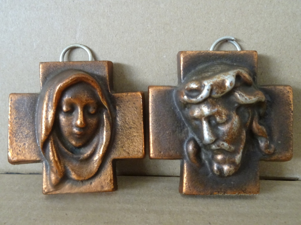 Art deco bronzen kruisbeeld reliëfs 7x7cm