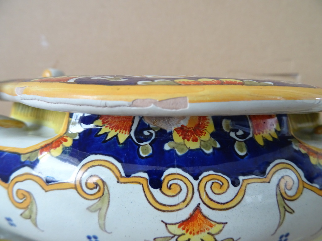 Faience aardewerk pronkschaal Vieux Rouen stijl - Afbeelding 8