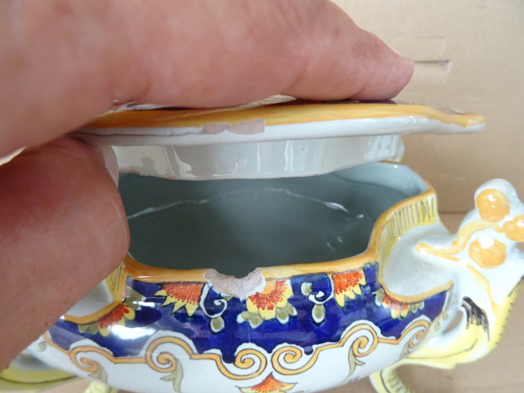 Faience aardewerk pronkschaal Vieux Rouen stijl - Afbeelding 10