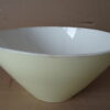 Pastel gele serveerschaal Royal Sphinx P. Regout