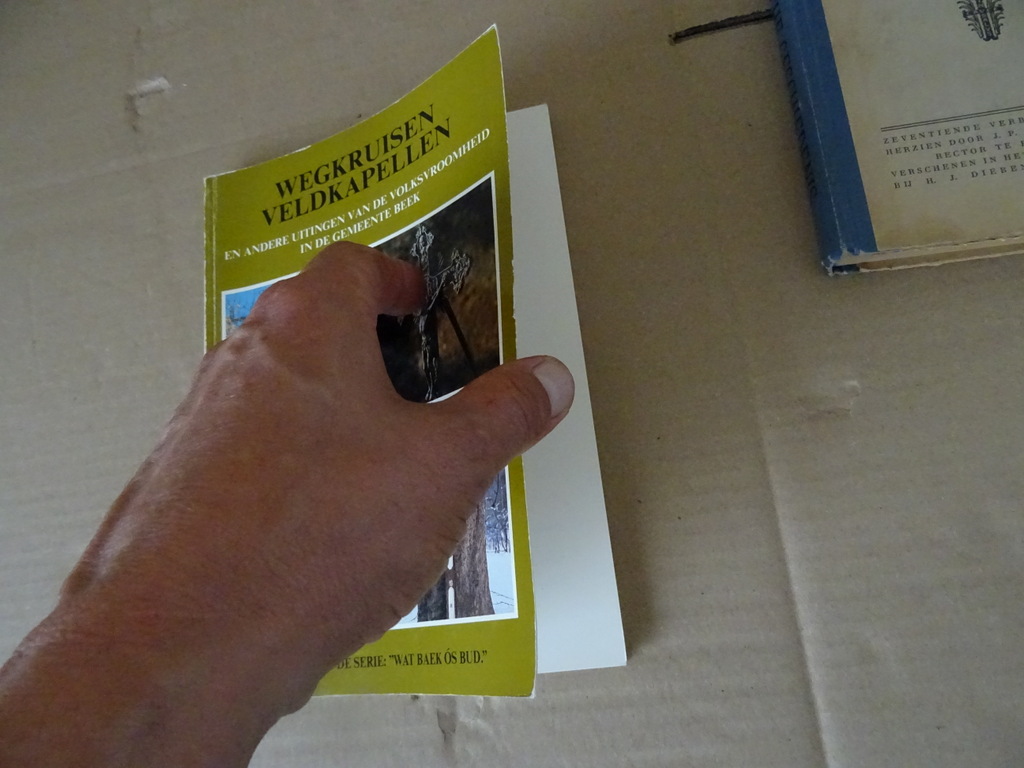 Dr. Godfried C. M. Egelie Theo B. M. van Winkel Wegkruisen Veldkapellen Dr. Godfried C. M. Egelie Theo B. M. van Winkel Wegkruisen Veldkapellen