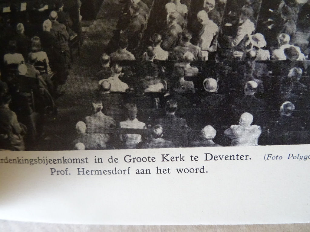 Geert Grootes geboortedag te Deventer herdacht 16 october 1940 - Afbeelding 13