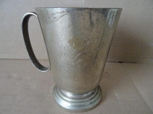 Verzilverde beker J. Hendriks