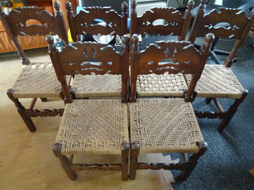 Antieke Spaanse stoelen periode 1800-1830