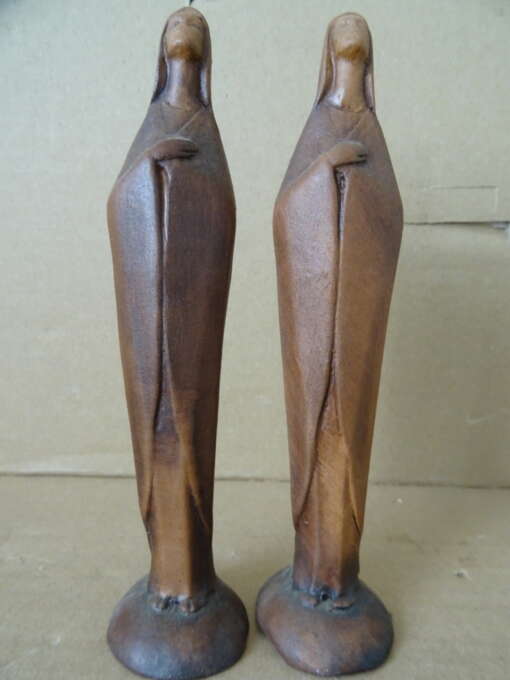 Aardewerk Mariabeeldje Art deco stijl 16cm