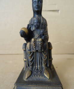 Mariabeeldje De Zwarte Madonna van Montserrat 9cm