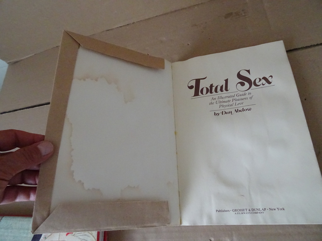 Dan Abelow Total Sex An illustrated guide Dan Abelow Total Sex An illustrated guide