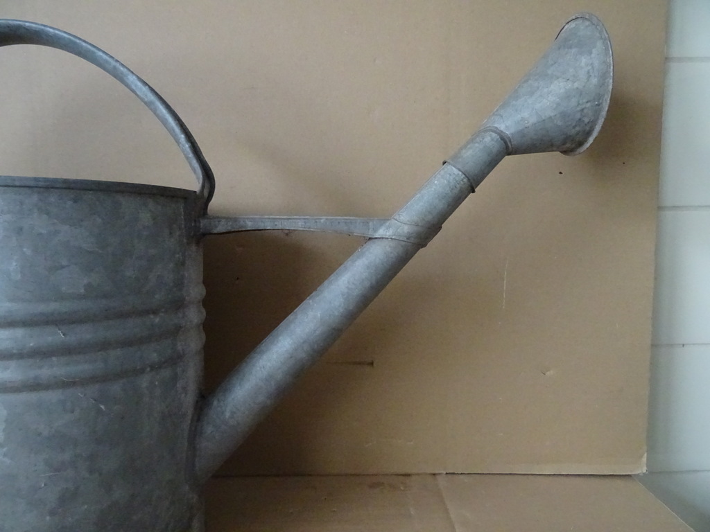 Grote zinken gieter vintage 44cm - Afbeelding 7