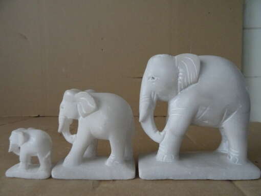 Set olifanten beeldjes Thailand van albast