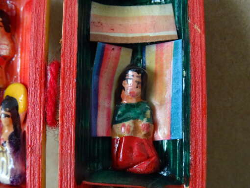 Vintage reisaltaar bamboe diorama Peru volkskunst 12cm