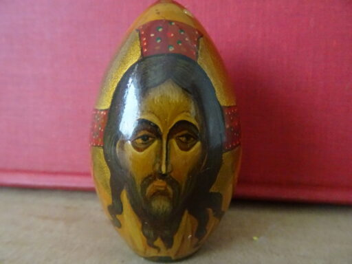 Verguld houten ei Jezus Christus 7cm