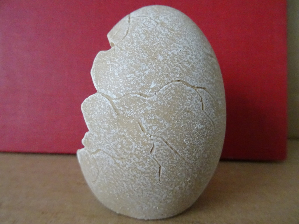 Vintage polystone beeldje Baby in ei 7cm - Afbeelding 6
