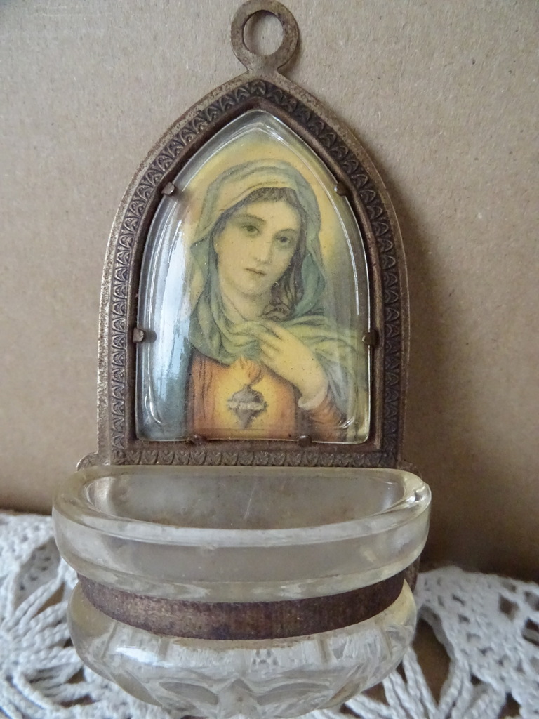 Collectie vintage wijwaterbakjes 9 euro per stuk - Afbeelding 6
