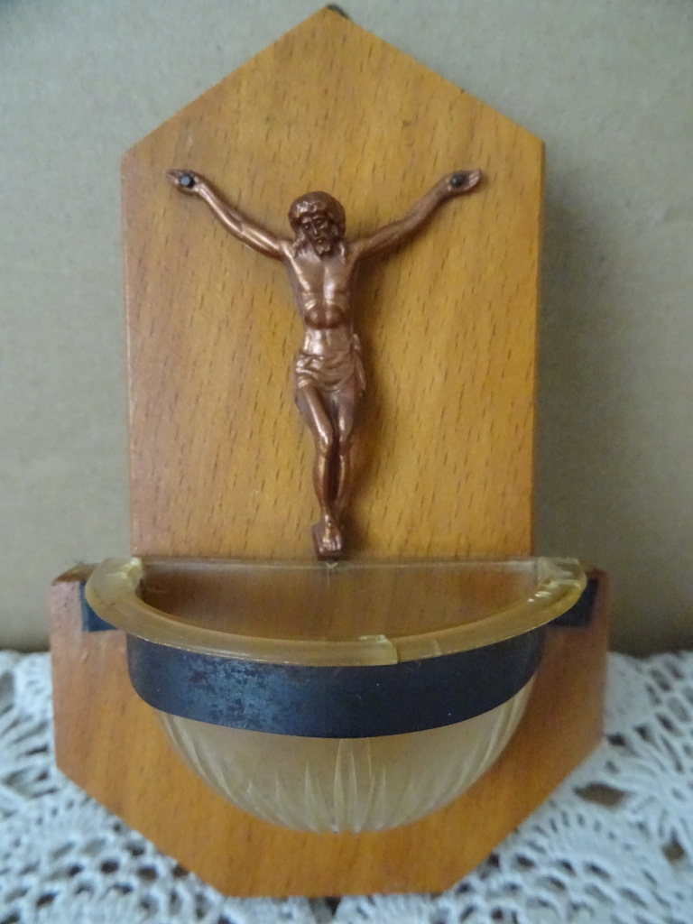Collectie vintage wijwaterbakjes 9 euro per stuk - Afbeelding 10
