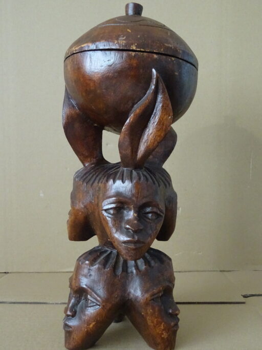 Afrikaans 6-koppig beeld met pot 39cm