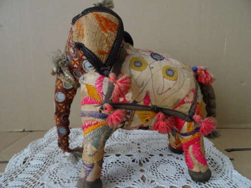 Indiaas beeld Rajasthani olifant 23cm vintage