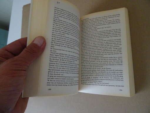 Dan Brown De Delta deceptie Het juvenalis dilemma