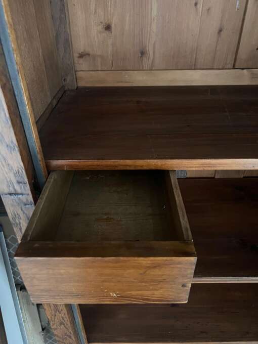 Antieke houten kast linnenkast 225cm koloniale stijl