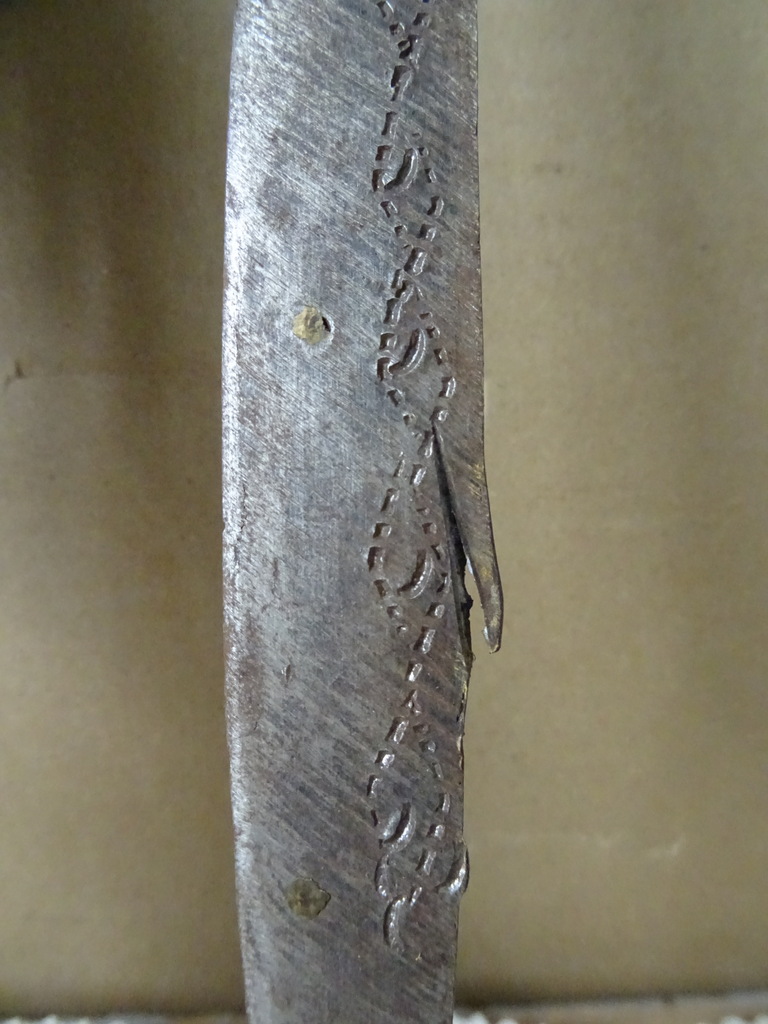 Dayak Borneo Mandau of keris 40cm Dayak Borneo Mandau of keris 40cm