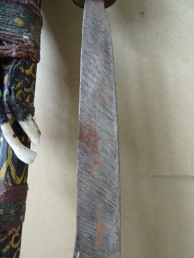 Dayak Borneo Mandau of keris 40cm Dayak Borneo Mandau of keris 40cm