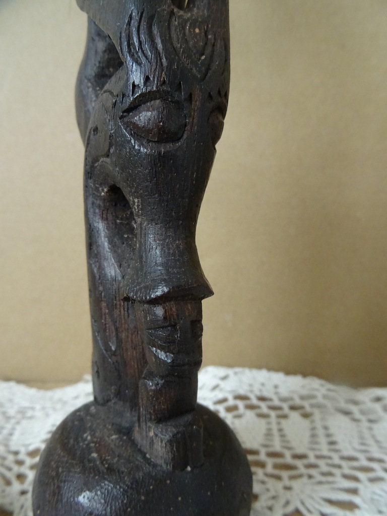 Inheems mythologisch houten beeld 24cm Inheems mythologisch houten beeld 24cm