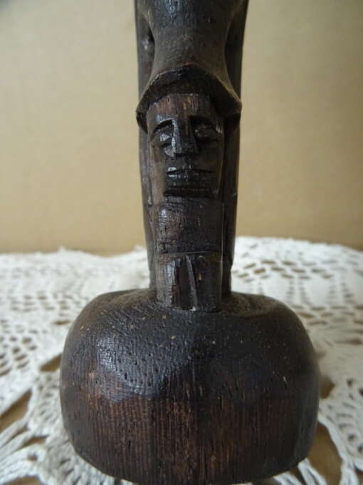 Inheems mythologisch houten beeld 24cm