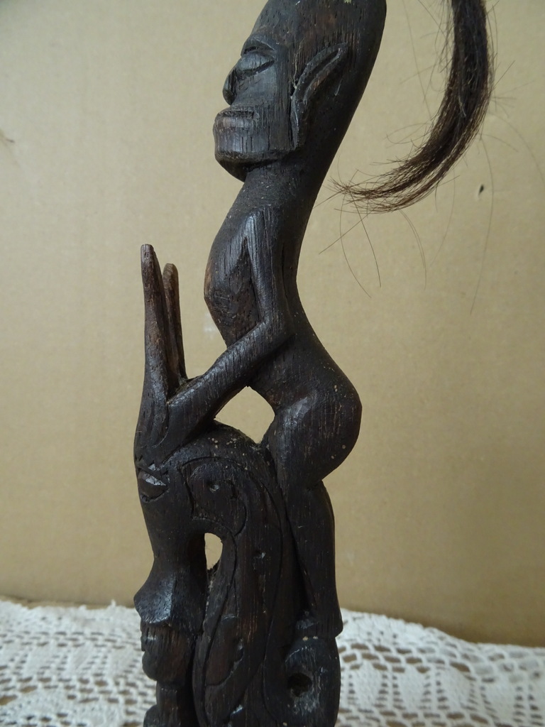 Inheems mythologisch houten beeld 24cm Inheems mythologisch houten beeld 24cm