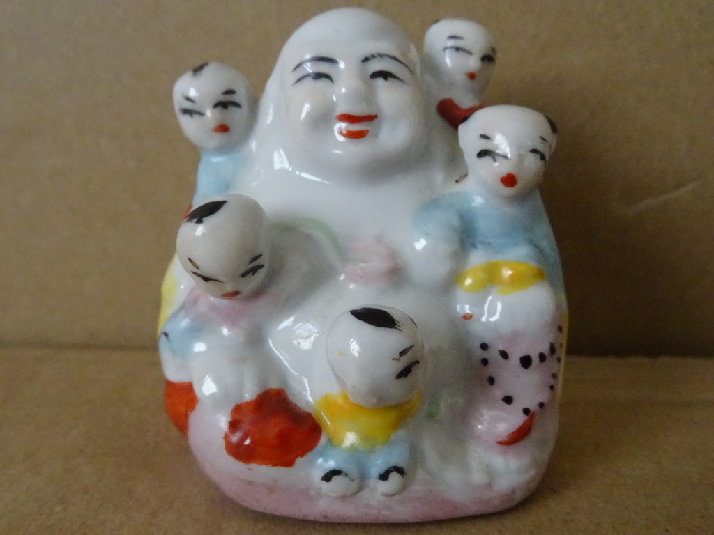 Boeddhabeeldje Lachende Boeddha met Kinderen 5cm Boeddhabeeldje Lachende Boeddha met Kinderen 5cm