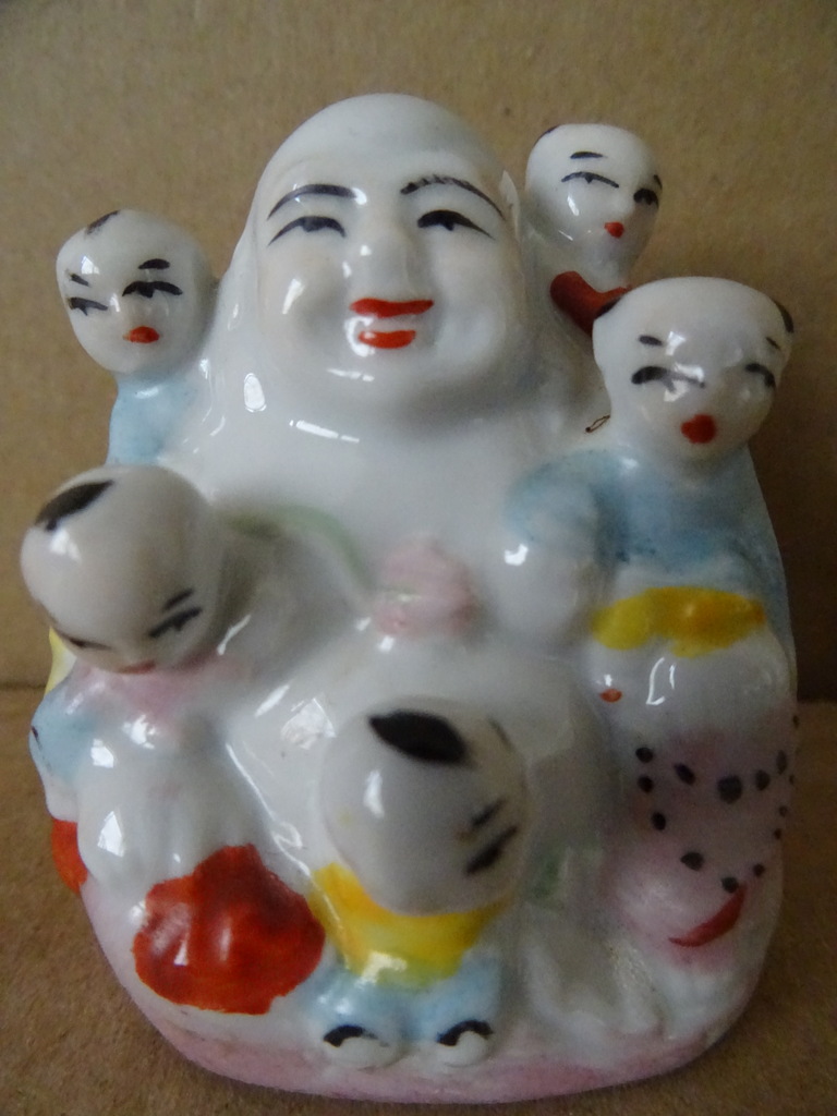 Boeddhabeeldje Lachende Boeddha met Kinderen 5cm Boeddhabeeldje Lachende Boeddha met Kinderen 5cm