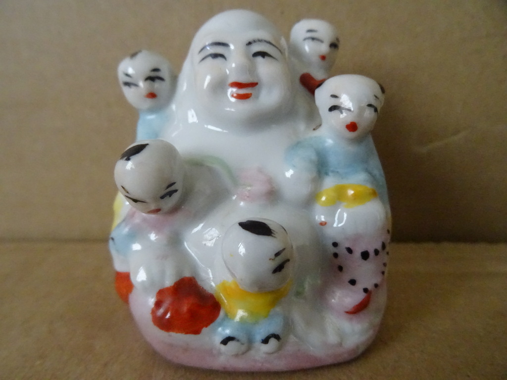 Boeddhabeeldje Lachende Boeddha met Kinderen 5cm Boeddhabeeldje Lachende Boeddha met Kinderen 5cm