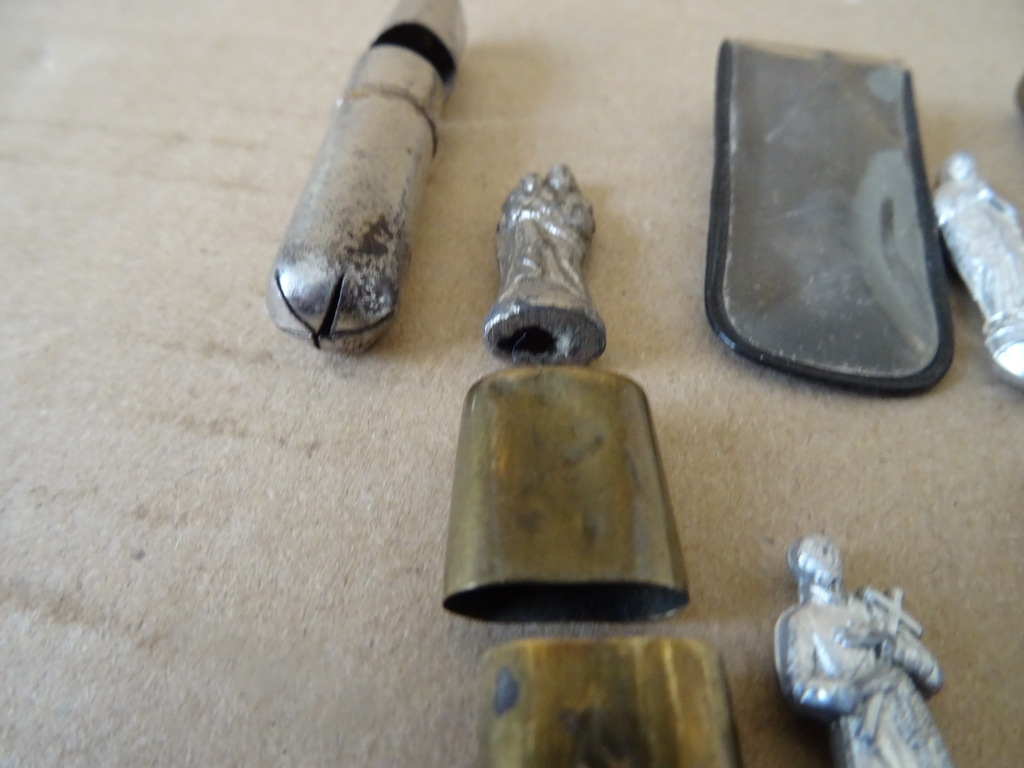 Antieke en vintage zakheiligen 19 euro per stuk - Afbeelding 3