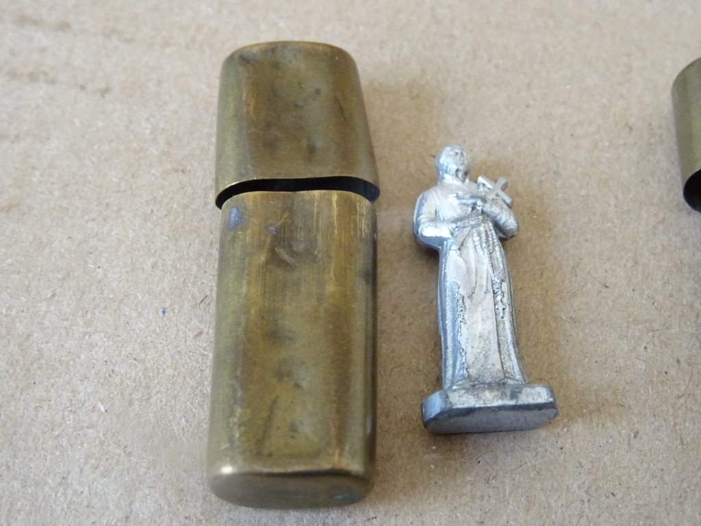 Antieke en vintage zakheiligen 19 euro per stuk - Afbeelding 14