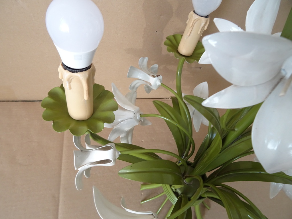 Vintage Italiaanse tole kroonluchter 55cm Vintage Italiaanse tole kroonluchter 55cm