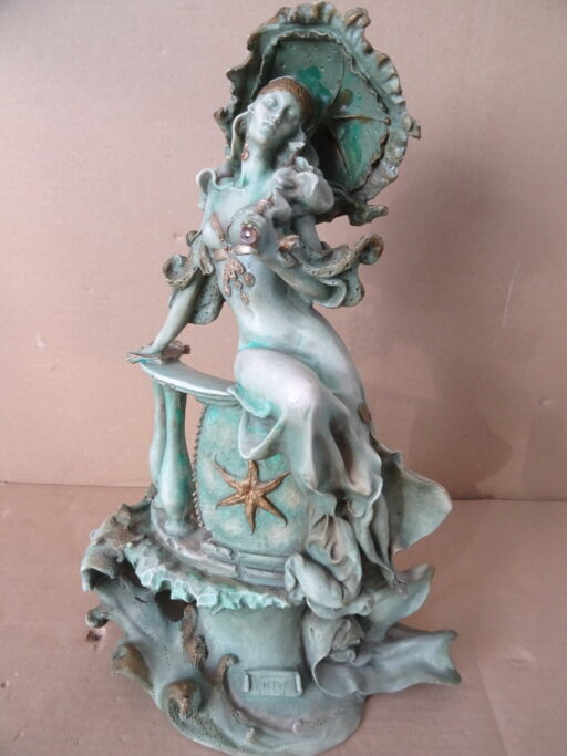 Alternative view of Beeld Guiseppe Armani Summer Outing 35cm Victor