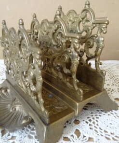 Antieke messing brievenhouder Antieke messing brievenhouder