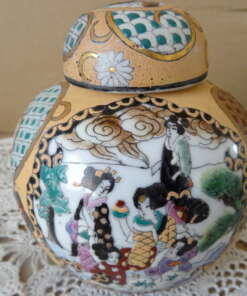 Vintage Chinees vaasje of gemberpotje 12cm Vintage Chinees vaasje of gemberpotje 12cm