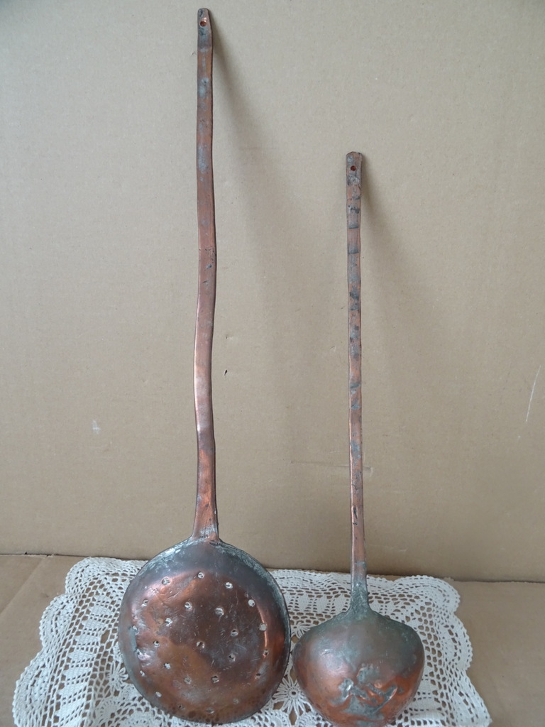 Antieke koperen lepels 52cm en 42cm - Afbeelding 4