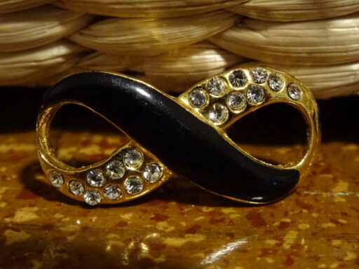 Alternative view of Vintage vergulde speld 3cm met zirkonia steentjes