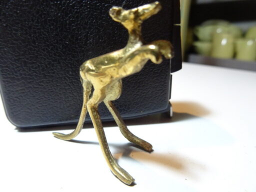 Verguld miniatuur beeldje kangoeroe 4cm