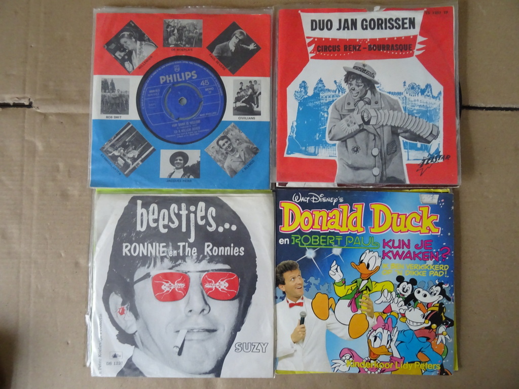 Collectie van 23 vintage singles Nederlandstalig - Afbeelding 9