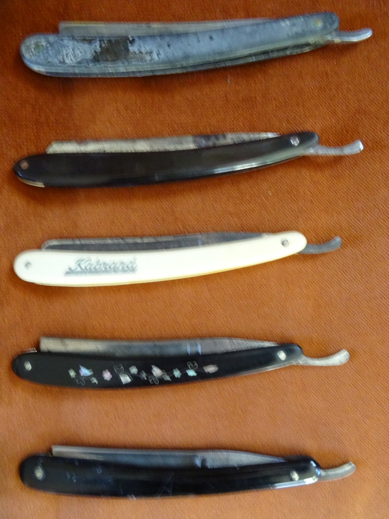 Collectie van 3 antieke of vintage scheermessen - Afbeelding 2