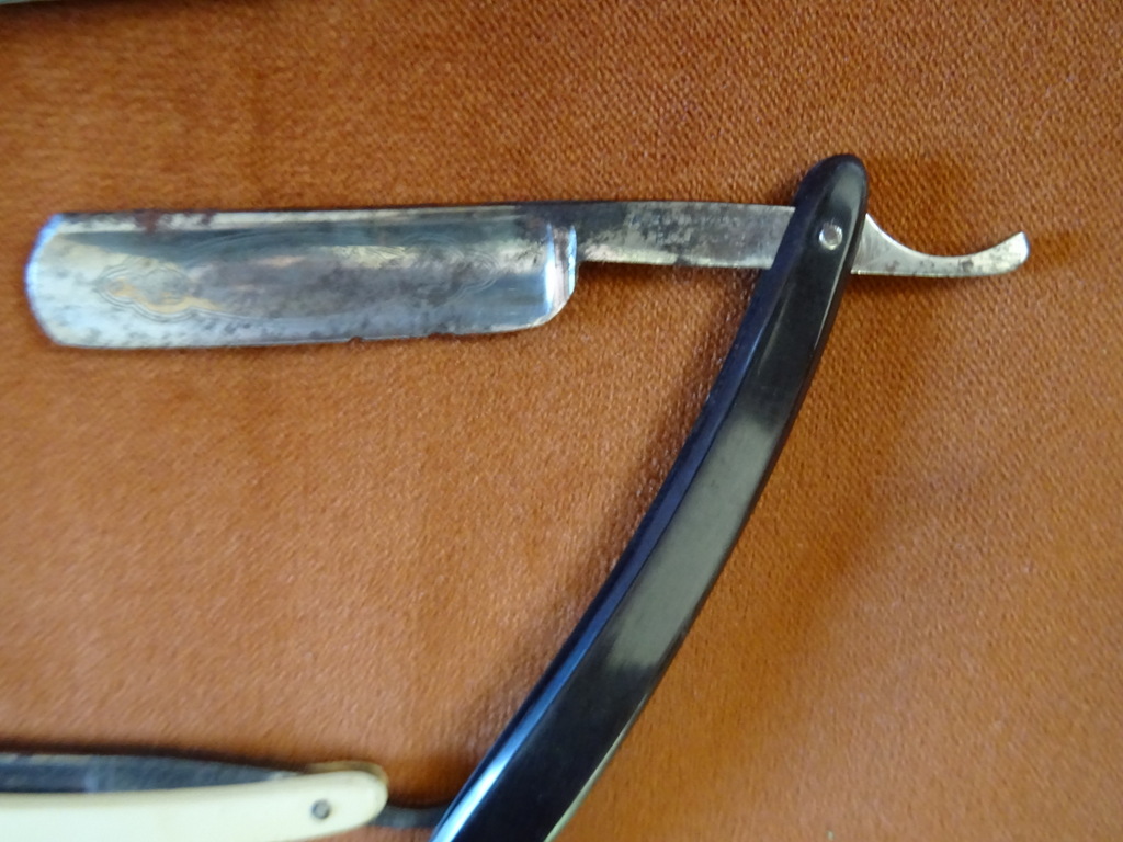 Collectie van 3 antieke of vintage scheermessen - Afbeelding 9