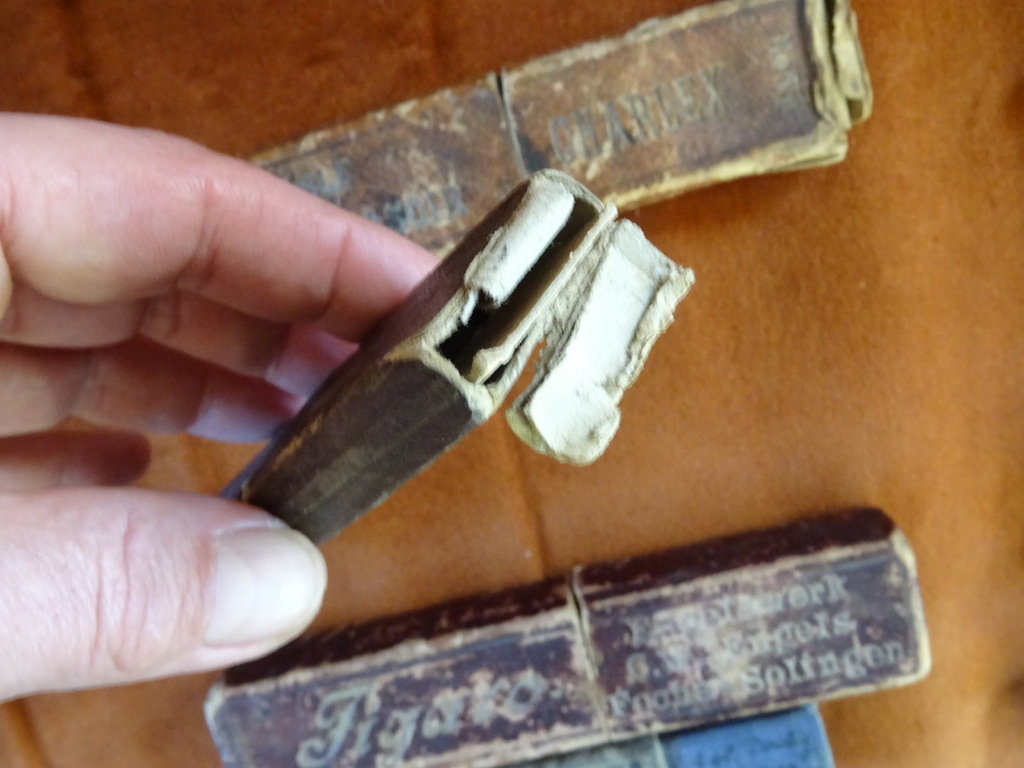 Collectie van 3 antieke of vintage scheermessen - Afbeelding 18
