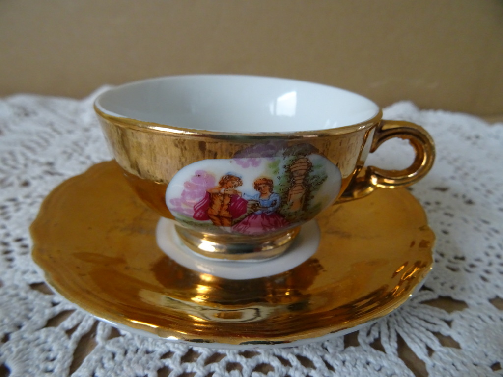 Espresso kop en schoteltje zwaar verguld