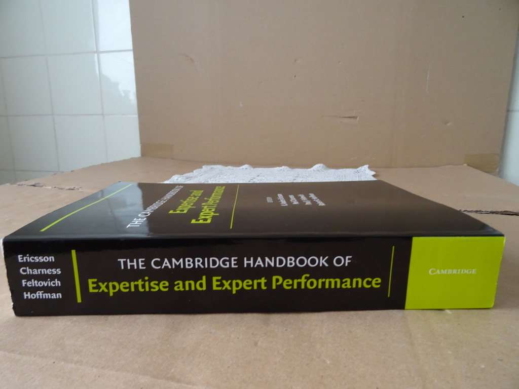 The Cambridge handbook of Expertise and Expert Performance - Afbeelding 16