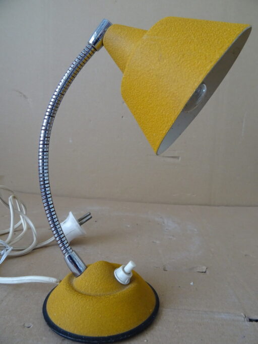 Vintage metalen lampje nachtlampje 22cm