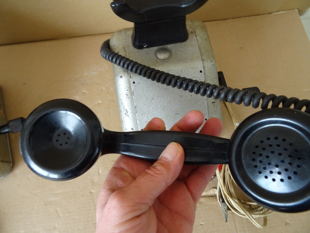 Vintage metalen telefoon veldtelefoon M.v.O. 39 euro per stuk - Afbeelding 17